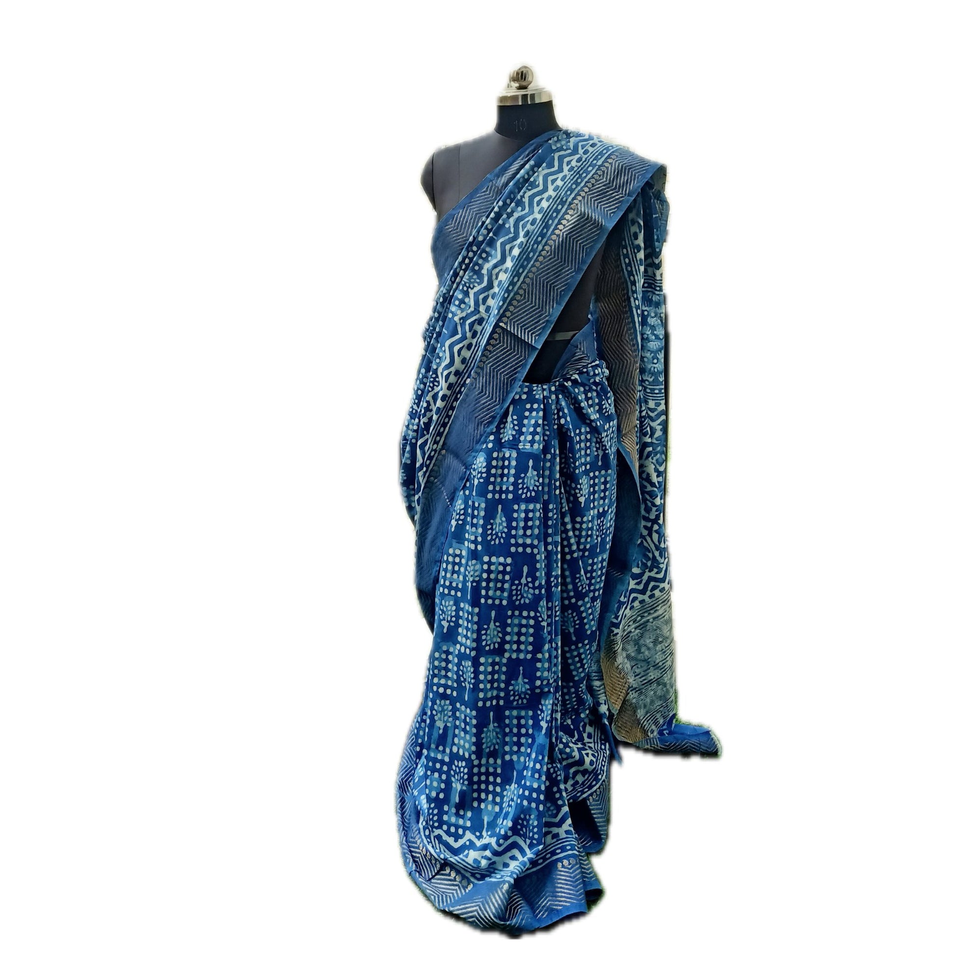 Bagru hand block printed indigo saree, specially curated for the modern working woman. Crafted with care and precision, this saree comes with a matching blouse piece, ensuring a complete ensemble that exudes elegance and comfort - Fabcentra